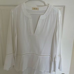 Bella Dahl very soft cotton bell sleeved blouse with pretty detailing.